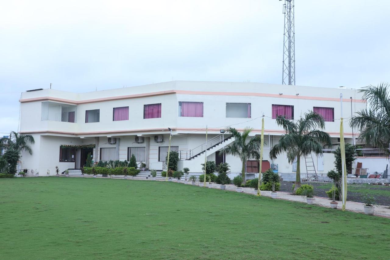 Hotel Shri Siddhivinayak Bina-Etawa Exterior photo